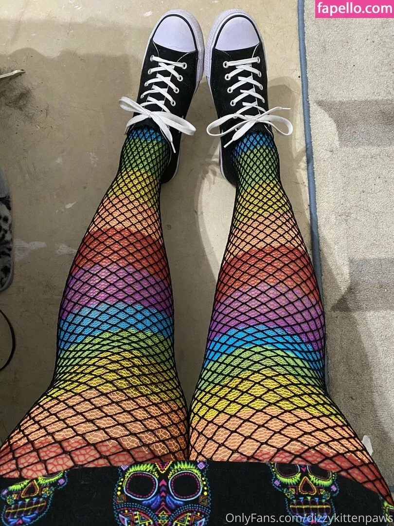 dizzykittenpaws Onlyfans Photo Gallery 