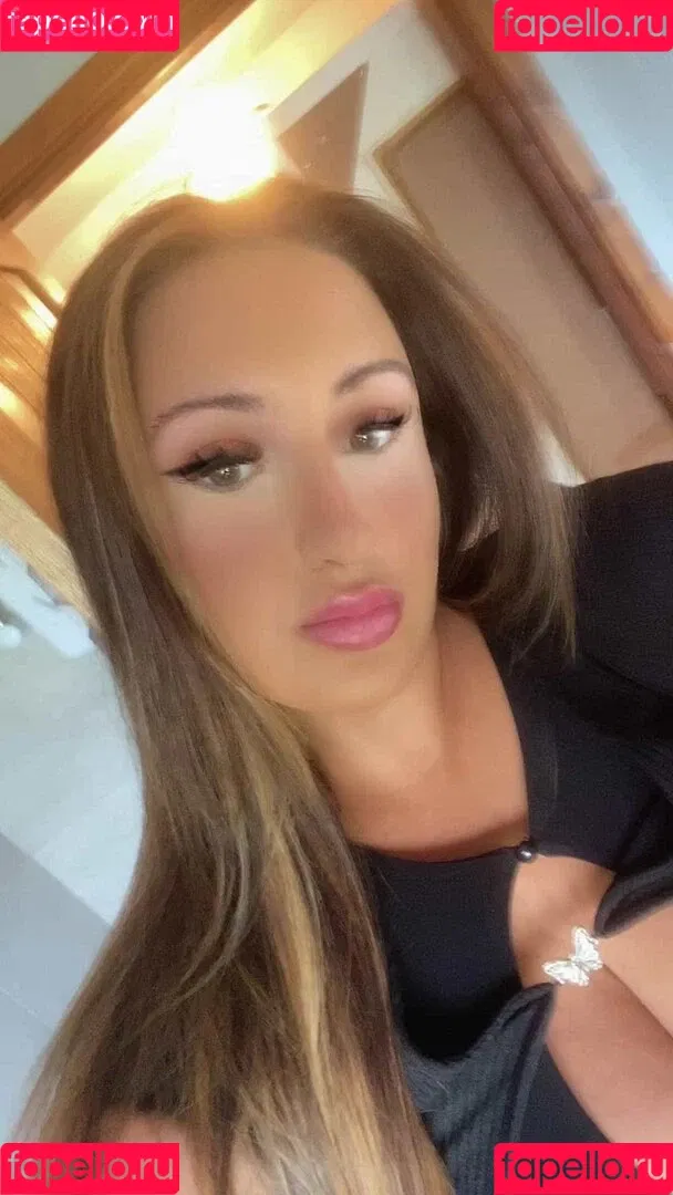 Stephanie Bebb Onlyfans Photo Gallery 