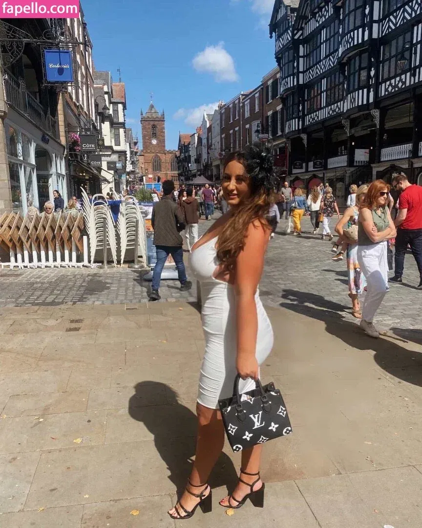 Stephanie Bebb Onlyfans Photo Gallery 