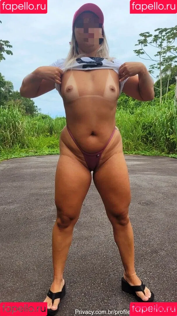 nanyhotwifesc Onlyfans Photo Gallery 