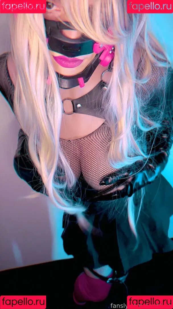 neonfuta Onlyfans Photo Gallery 