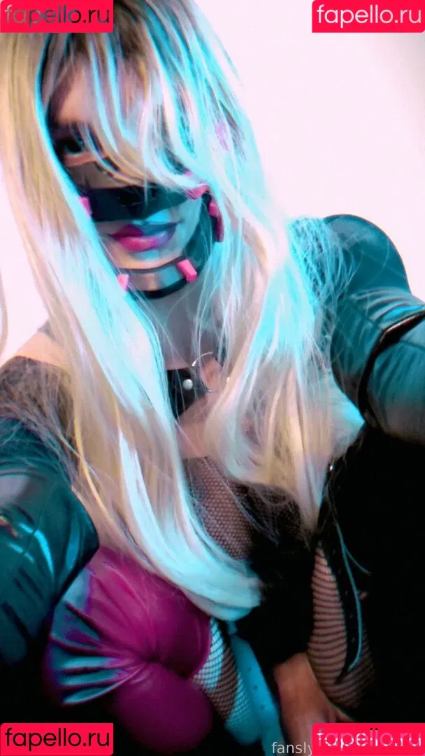 neonfuta Onlyfans Photo Gallery 
