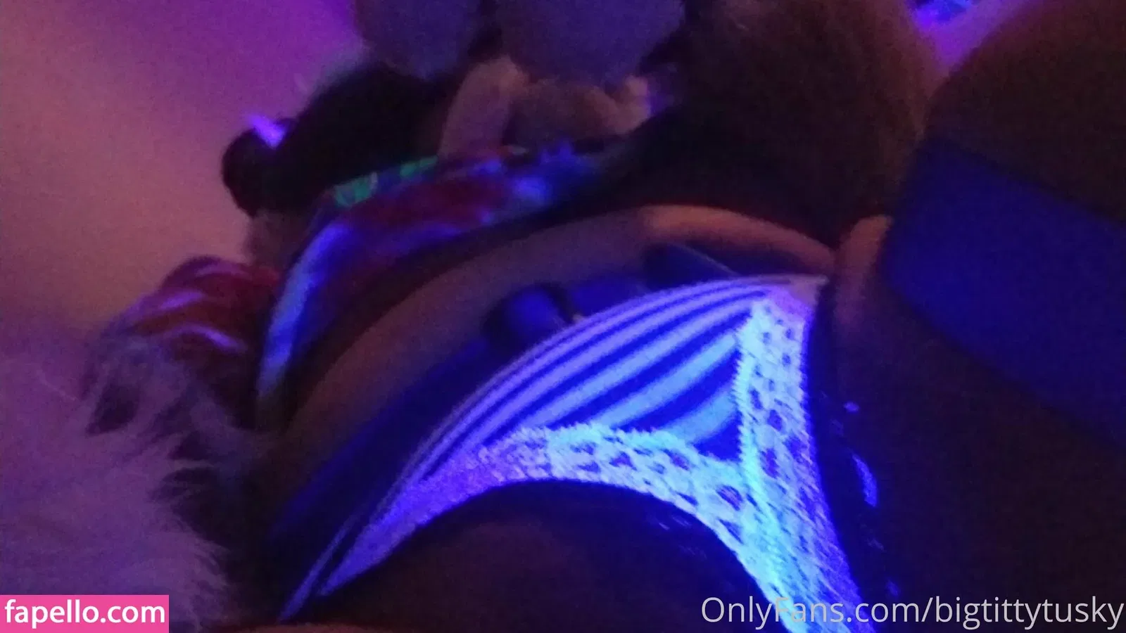 bigtittytusky Onlyfans Photo Gallery 