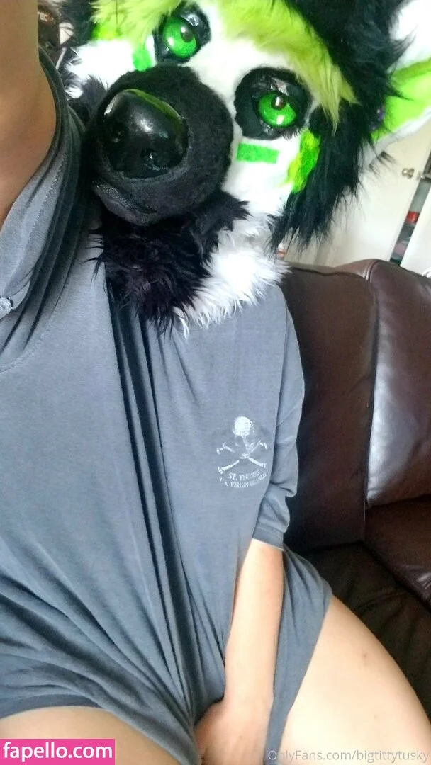 bigtittytusky Onlyfans Photo Gallery 