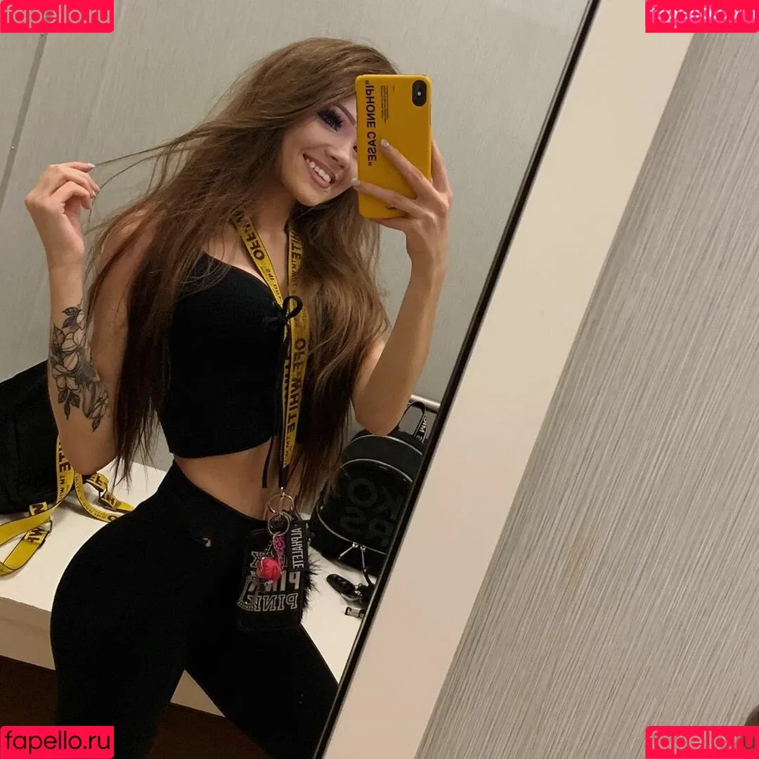 Justfoxii Onlyfans Photo Gallery 