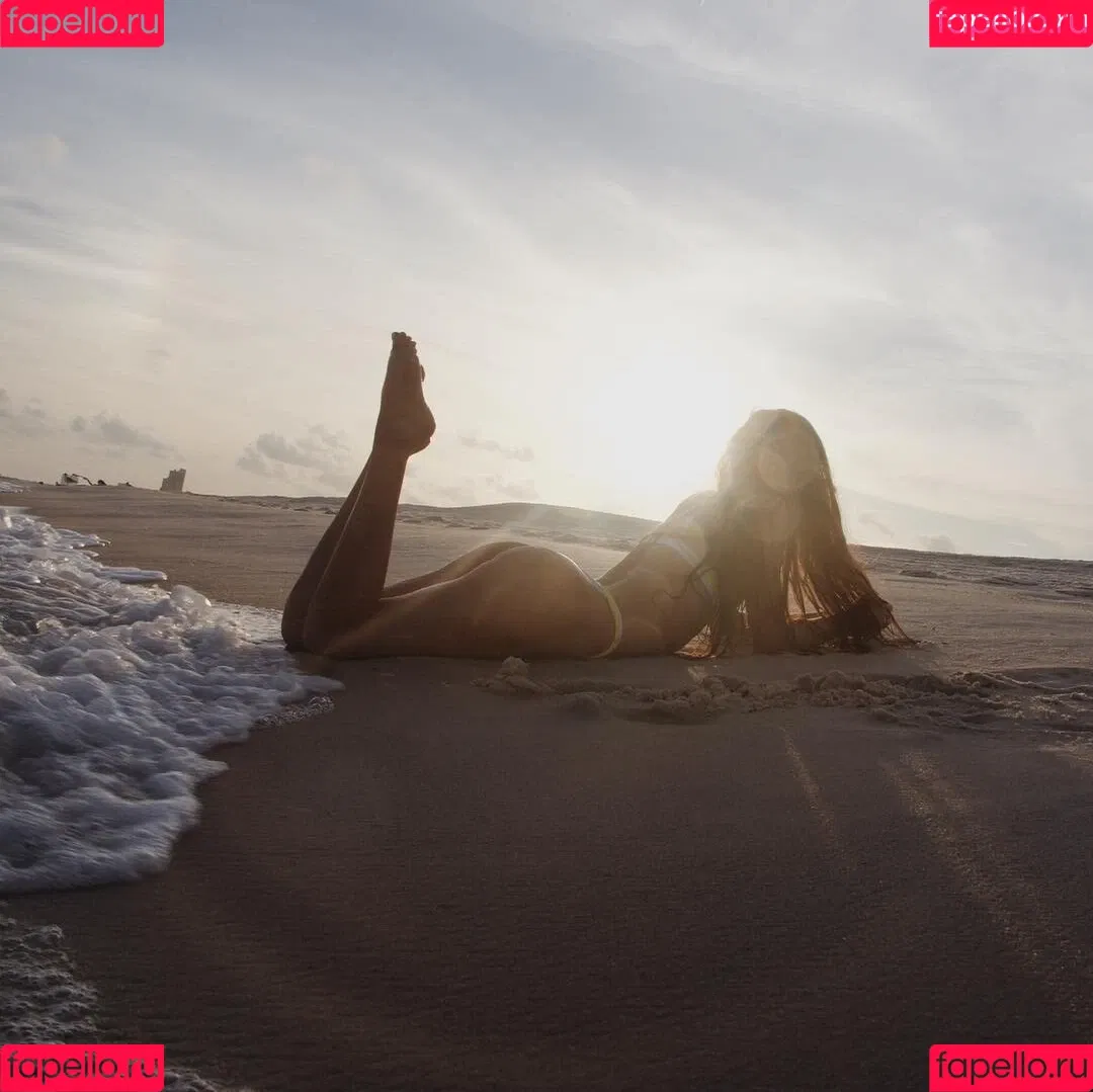 Justfoxii Onlyfans Photo Gallery 