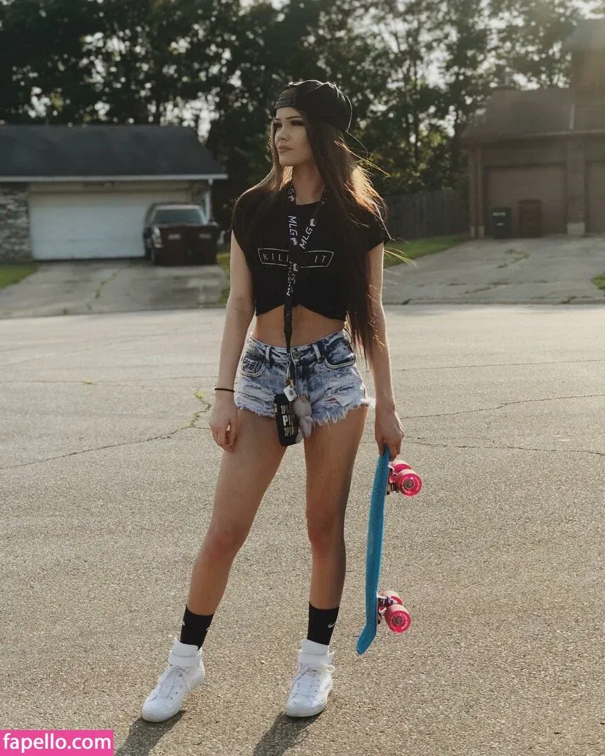 Justfoxii Onlyfans Photo Gallery 