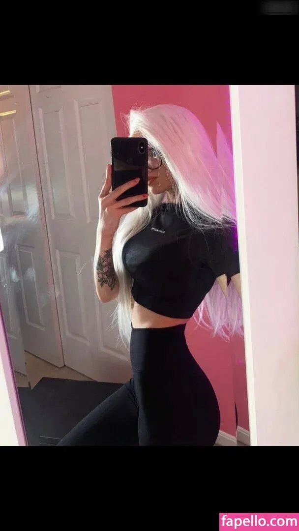 Justfoxii Onlyfans Photo Gallery 