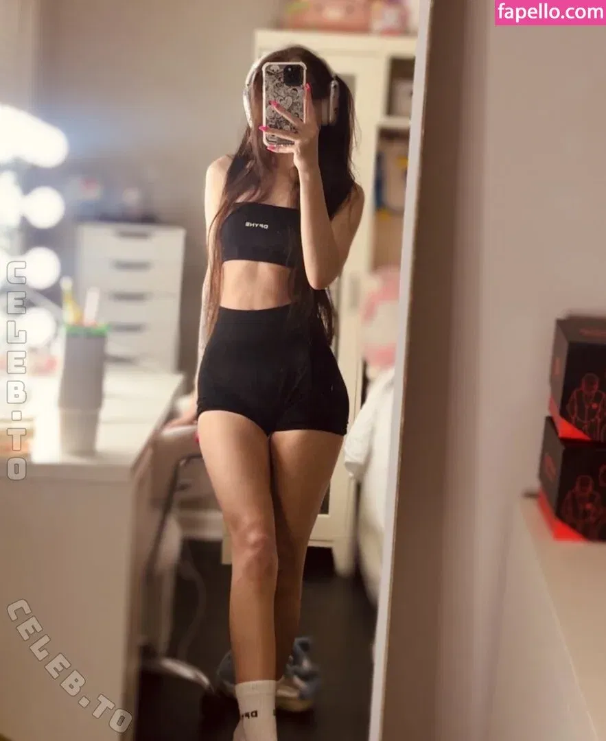 Justfoxii Onlyfans Photo Gallery 