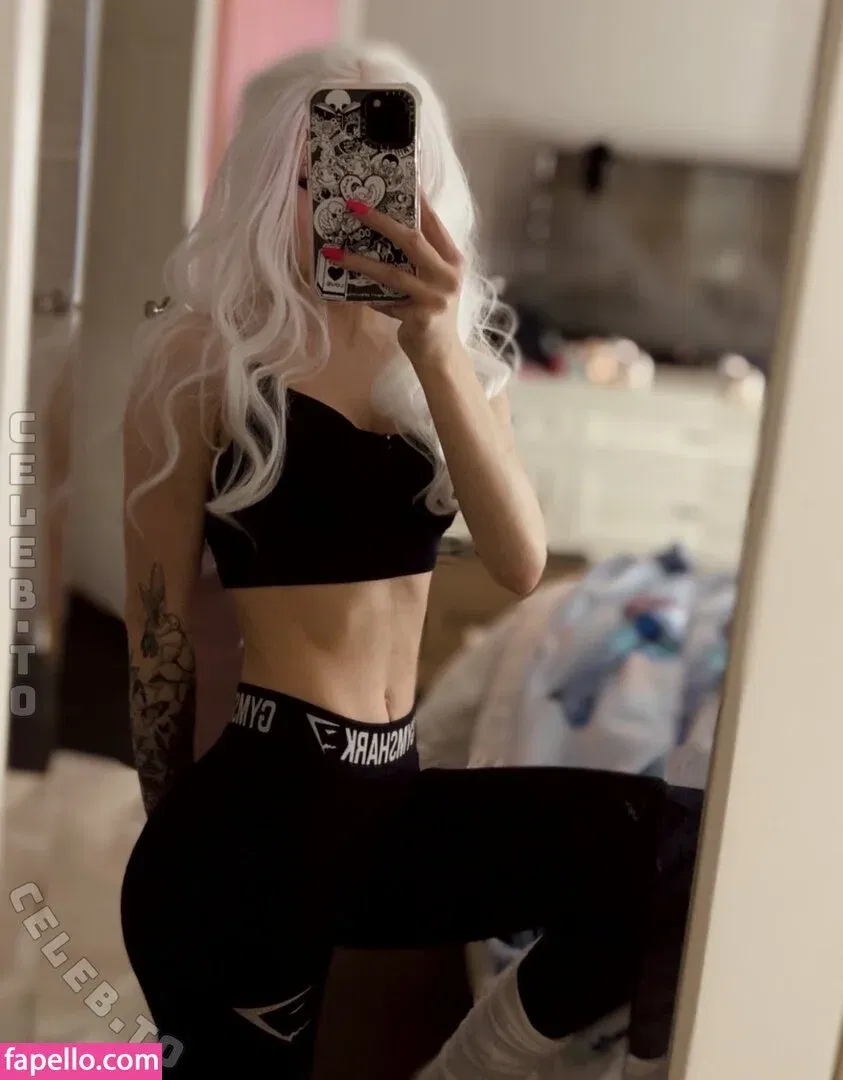 Justfoxii Onlyfans Photo Gallery 