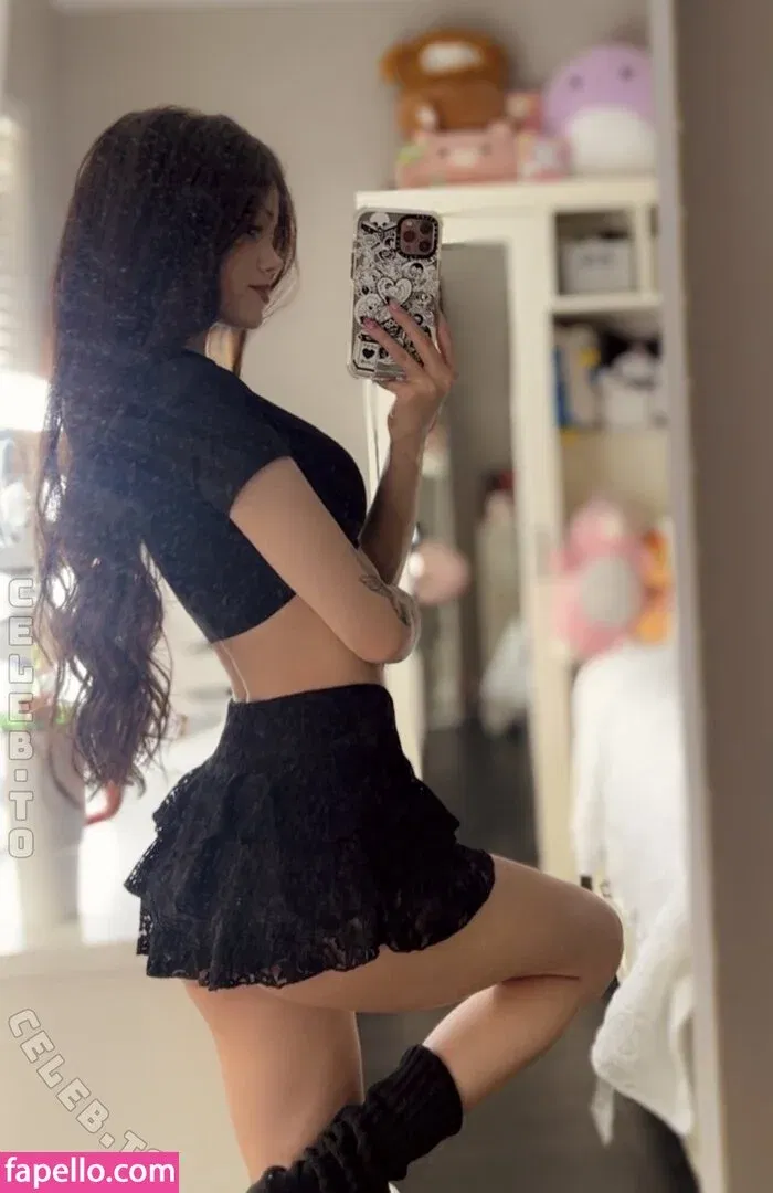 Justfoxii Onlyfans Photo Gallery 