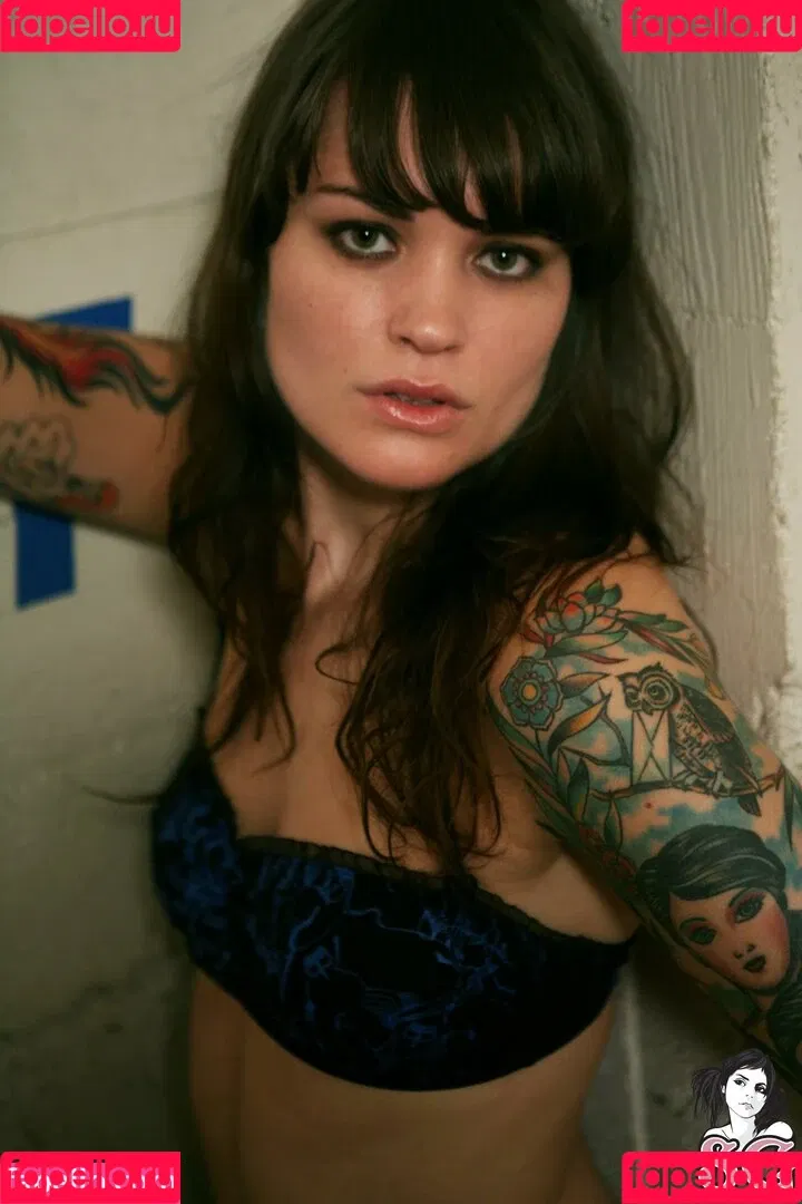 Annika Onlyfans Photo Gallery 