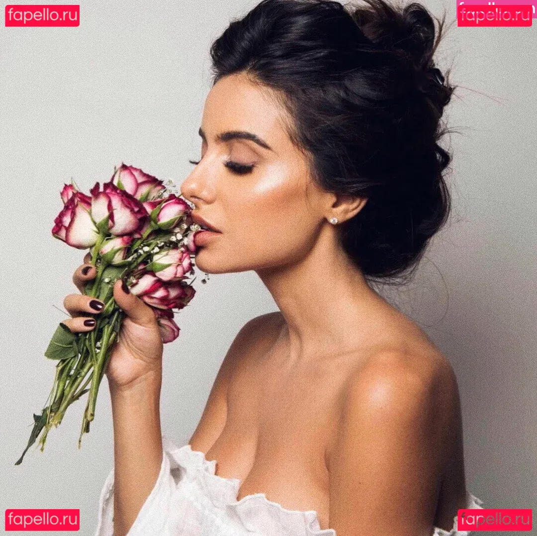 Mikaela Hoover Onlyfans Photo Gallery 