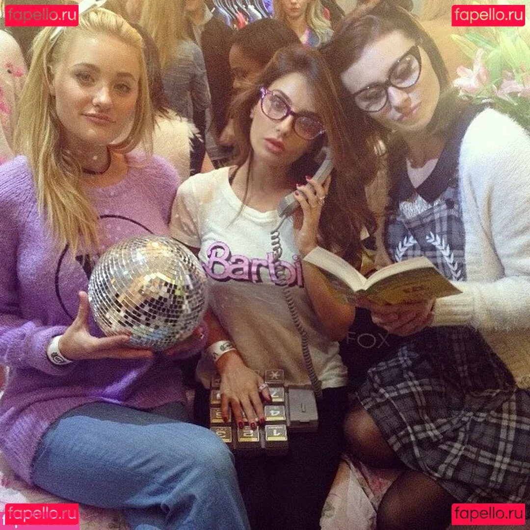 Mikaela Hoover Onlyfans Photo Gallery 