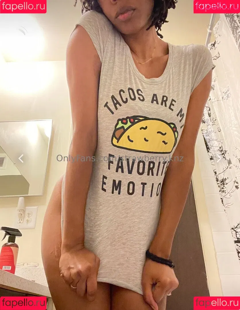 strawberry.bubbles Onlyfans Photo Gallery 