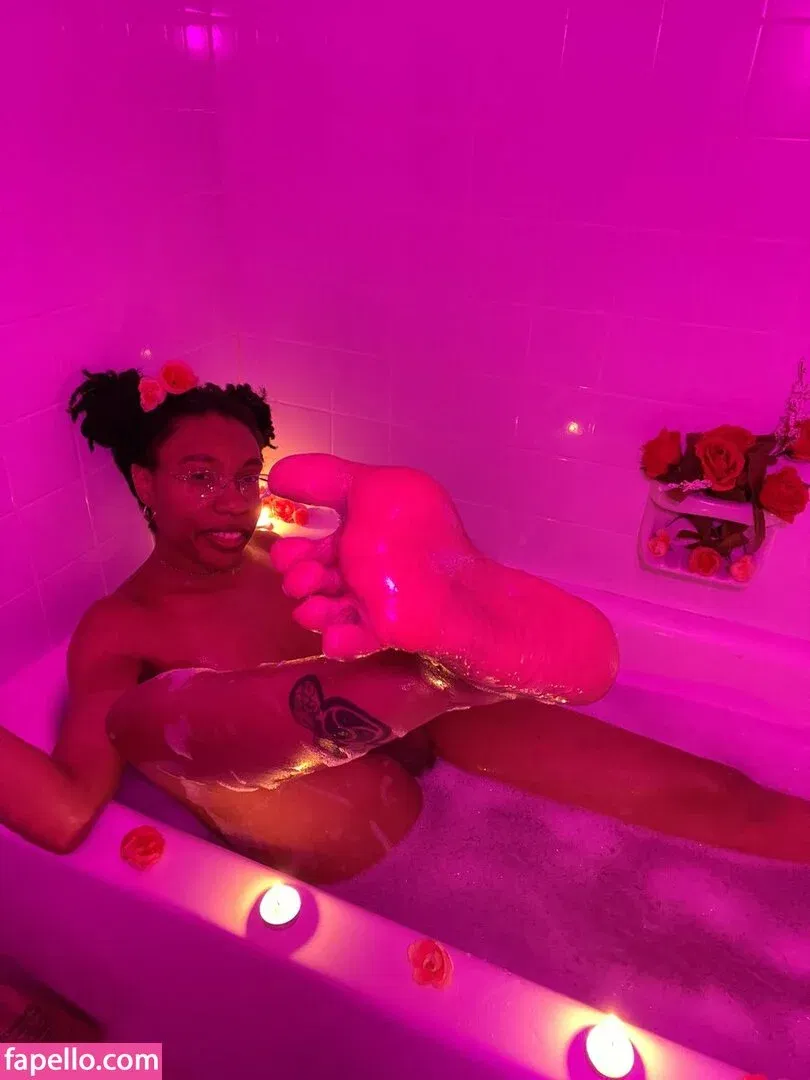 strawberry.bubbles Onlyfans Photo Gallery 