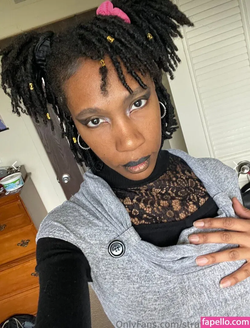 strawberry.bubbles Onlyfans Photo Gallery 