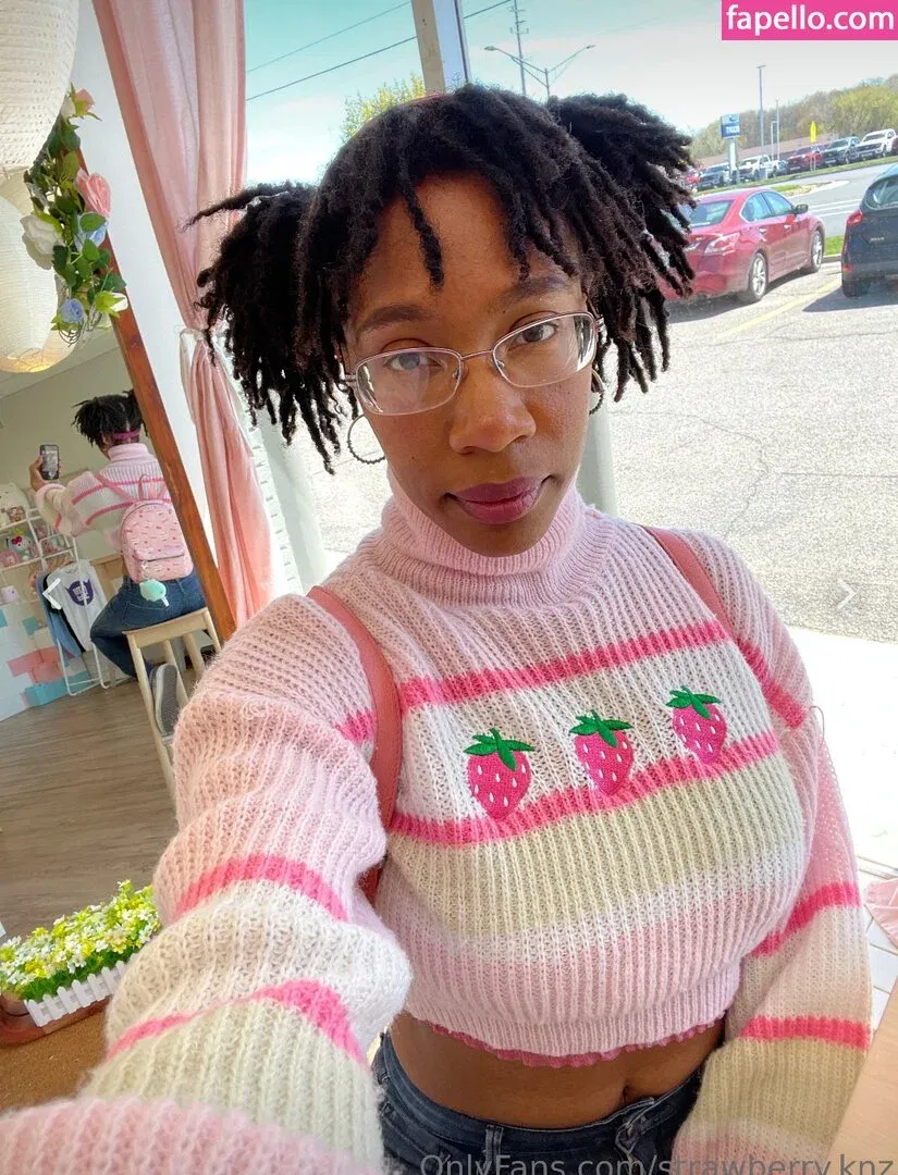 strawberry.bubbles Onlyfans Photo Gallery 