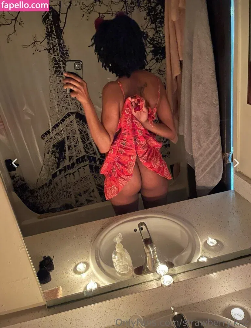 strawberry.bubbles Onlyfans Photo Gallery 