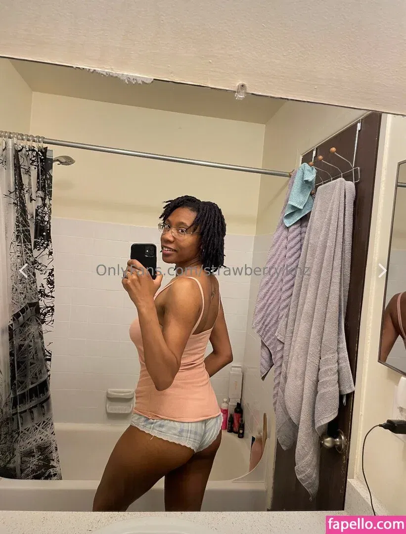 strawberry.bubbles Onlyfans Photo Gallery 