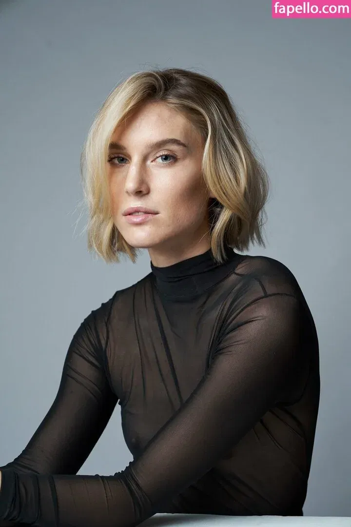 Kim Hnizdo Onlyfans Photo Gallery 