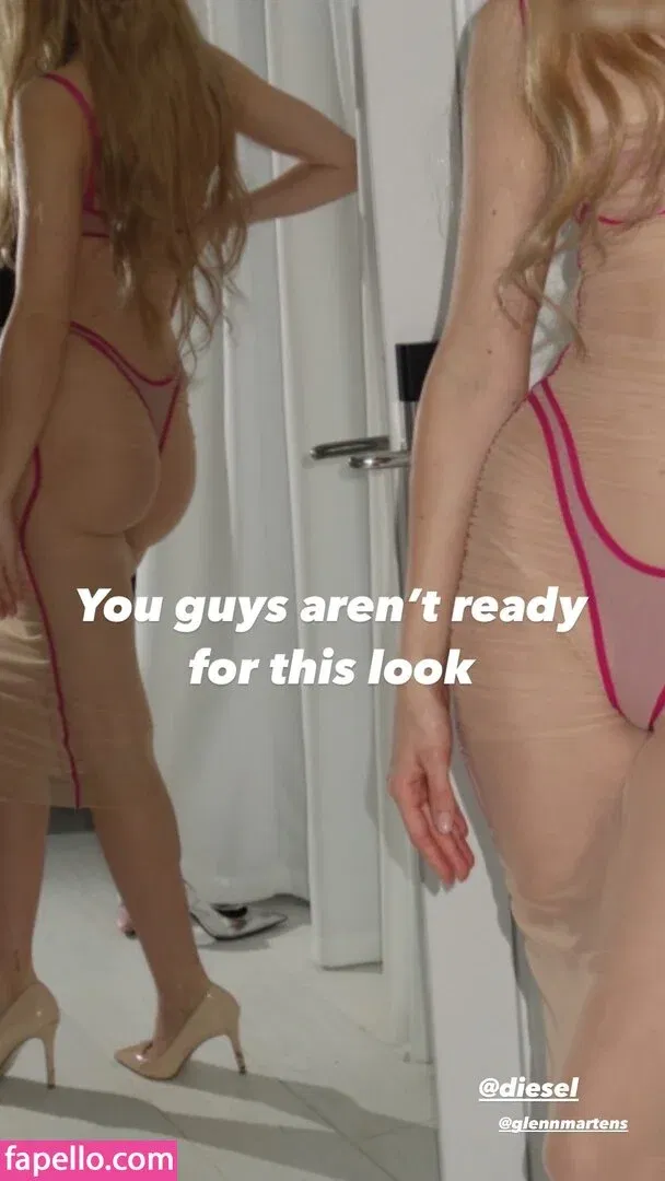 Kim Hnizdo Onlyfans Photo Gallery 