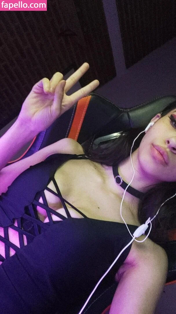 betmiau Onlyfans Photo Gallery 