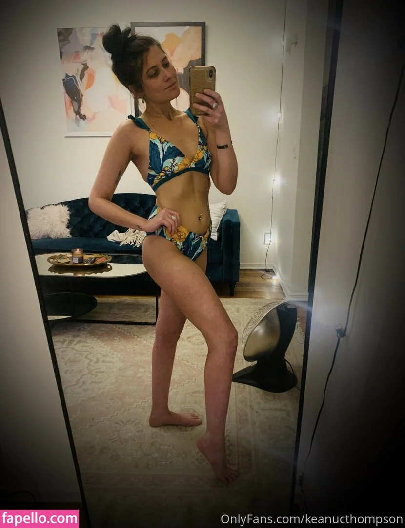 Keanu Thompson Onlyfans Photo Gallery 