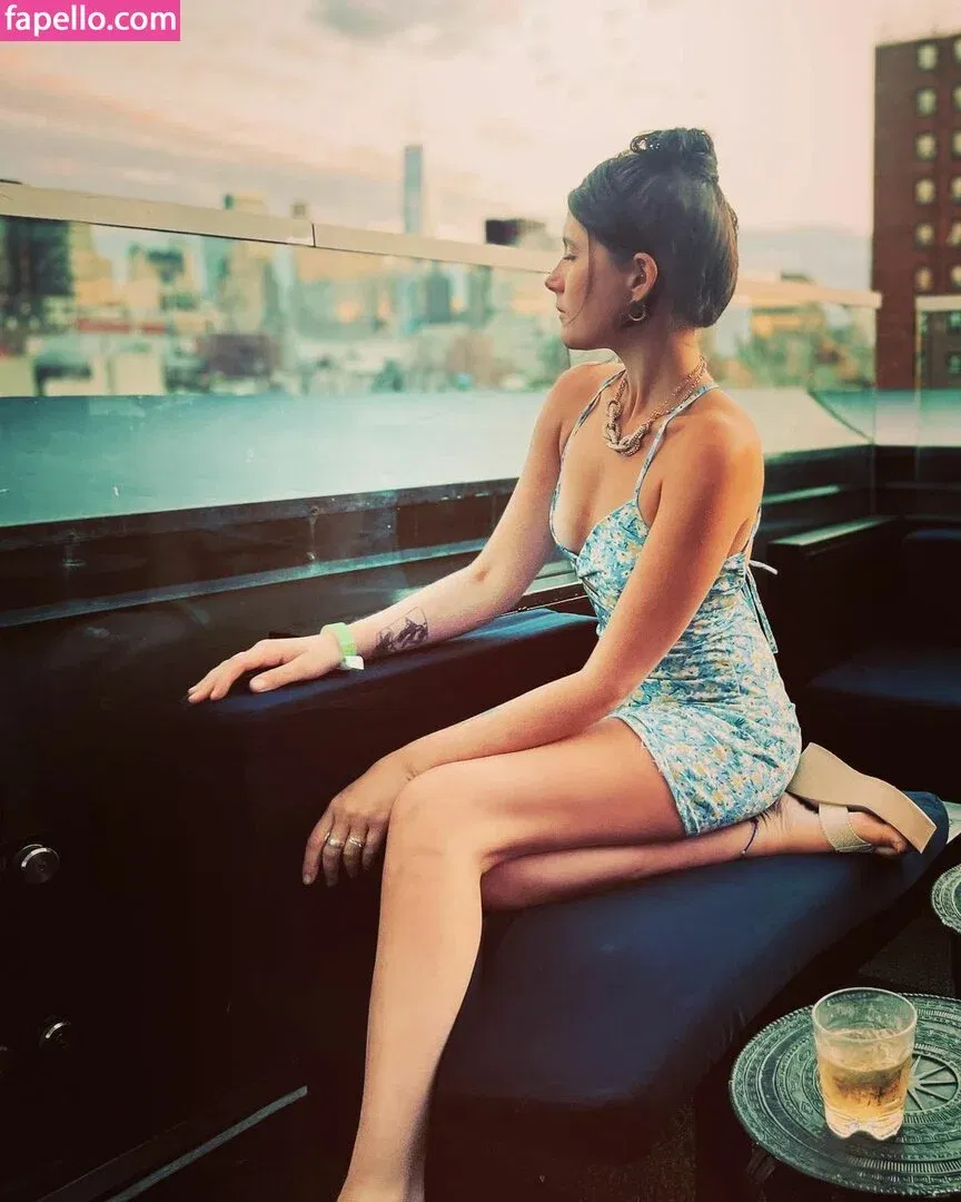 Keanu Thompson Onlyfans Photo Gallery 