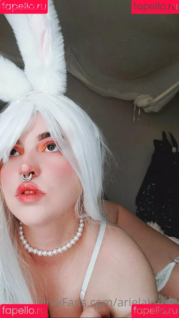 arielakuma Onlyfans Photo Gallery 