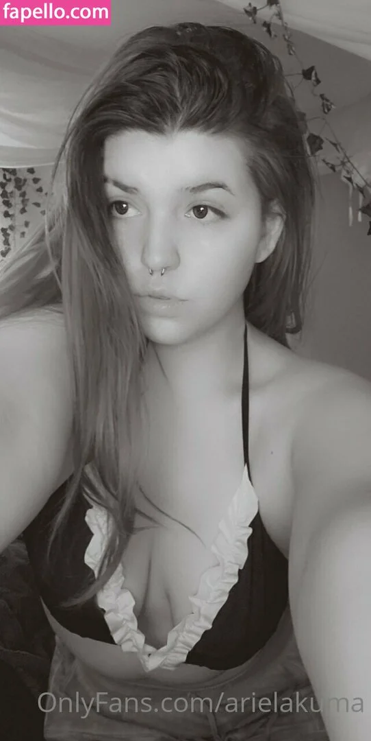 arielakuma Onlyfans Photo Gallery 
