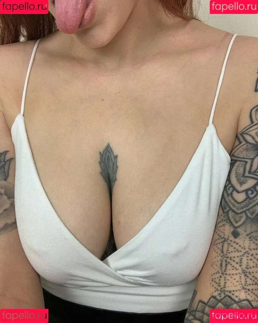 Kat Edwards Onlyfans Photo Gallery 