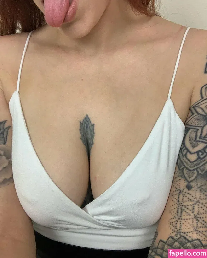 Kat Edwards Onlyfans Photo Gallery 