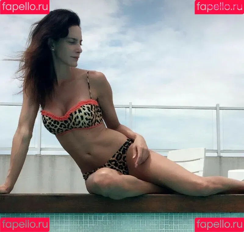Luciana Aymar Onlyfans Photo Gallery 