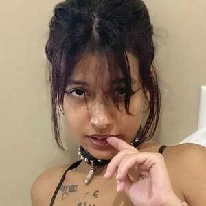 Suicidenaomi26 Onlyfans Photo Gallery 