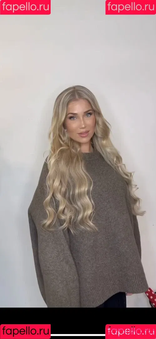 Lisa Jolie Onlyfans Photo Gallery 