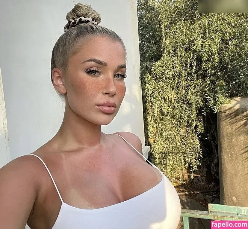 Lisa Jolie Onlyfans Photo Gallery 