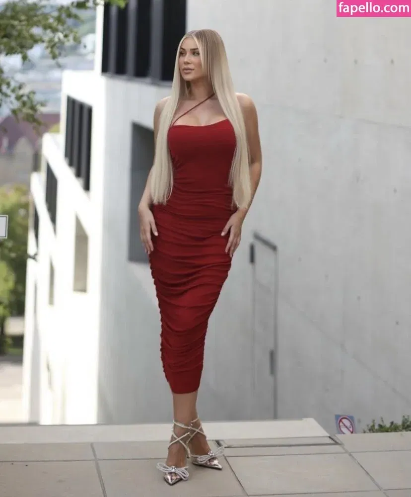 Lisa Jolie Onlyfans Photo Gallery 