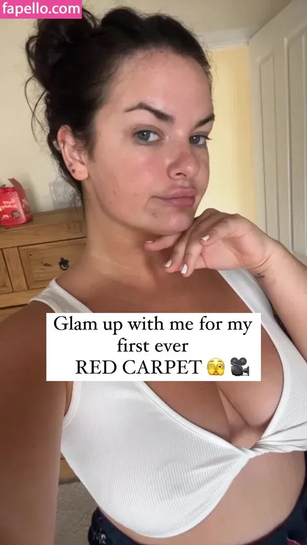 Charlotte Craig Onlyfans Photo Gallery 