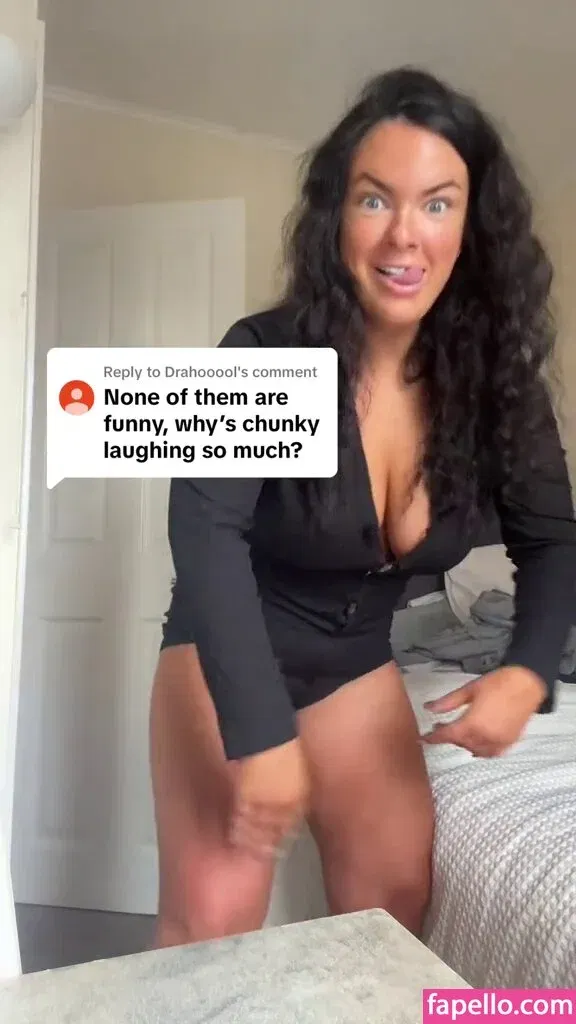 Charlotte Craig Onlyfans Photo Gallery 