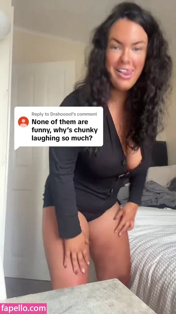 Charlotte Craig Onlyfans Photo Gallery 