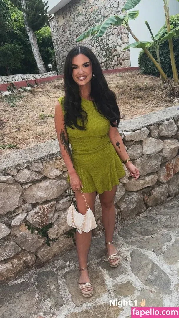 Charlotte Craig Onlyfans Photo Gallery 