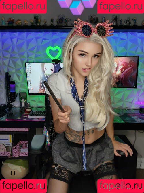 xzeldababex Onlyfans Photo Gallery 