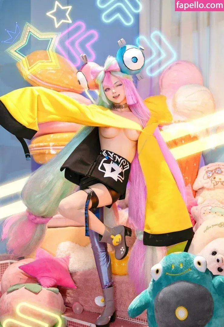 seeuxiaorou Onlyfans Photo Gallery 