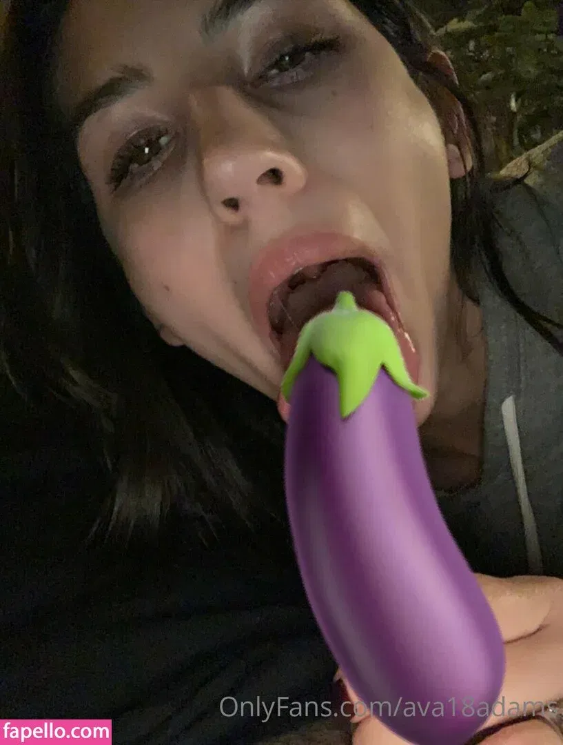ava18adams Onlyfans Photo Gallery 