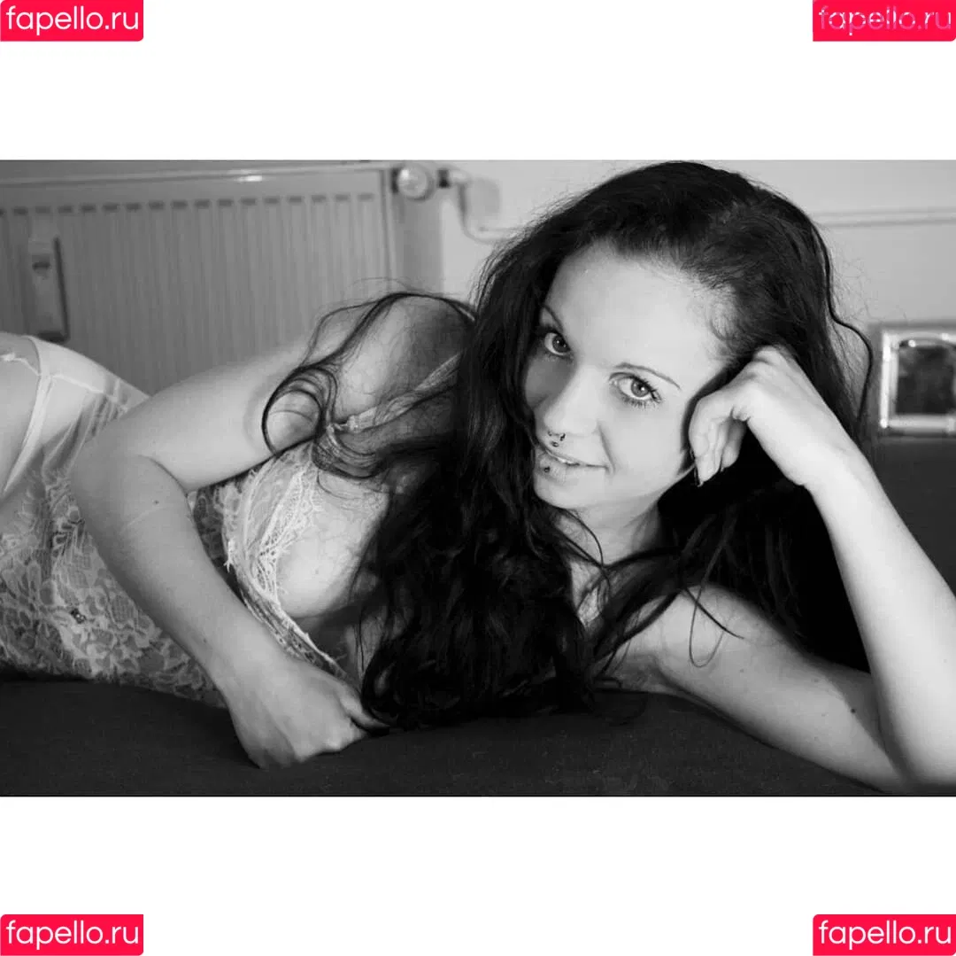 Grinsebaeckchen Onlyfans Photo Gallery 
