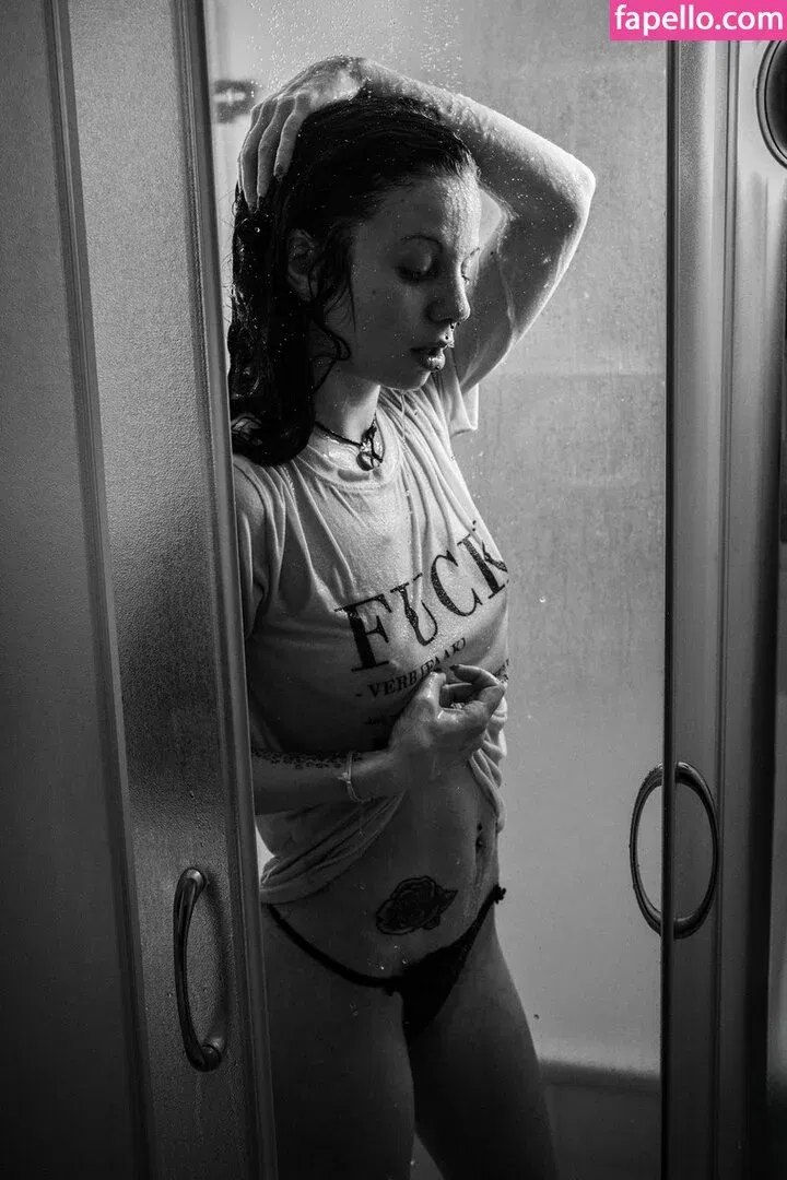 Grinsebaeckchen Onlyfans Photo Gallery 