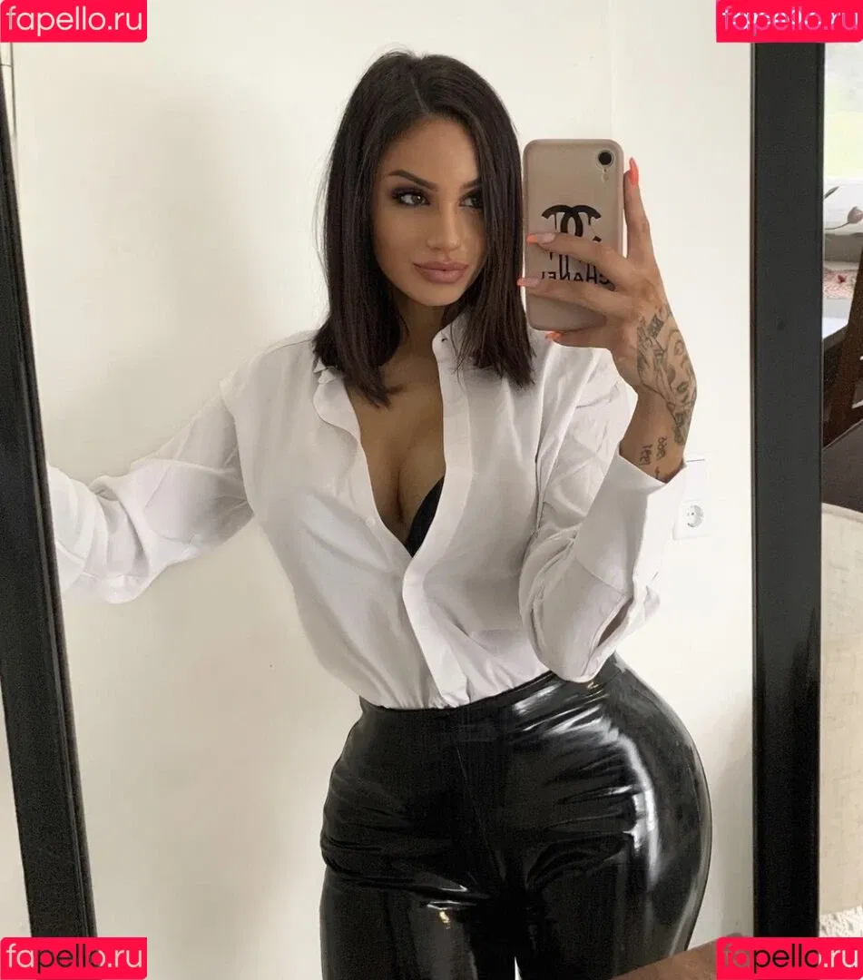 Kim Sharon Onlyfans Photo Gallery 