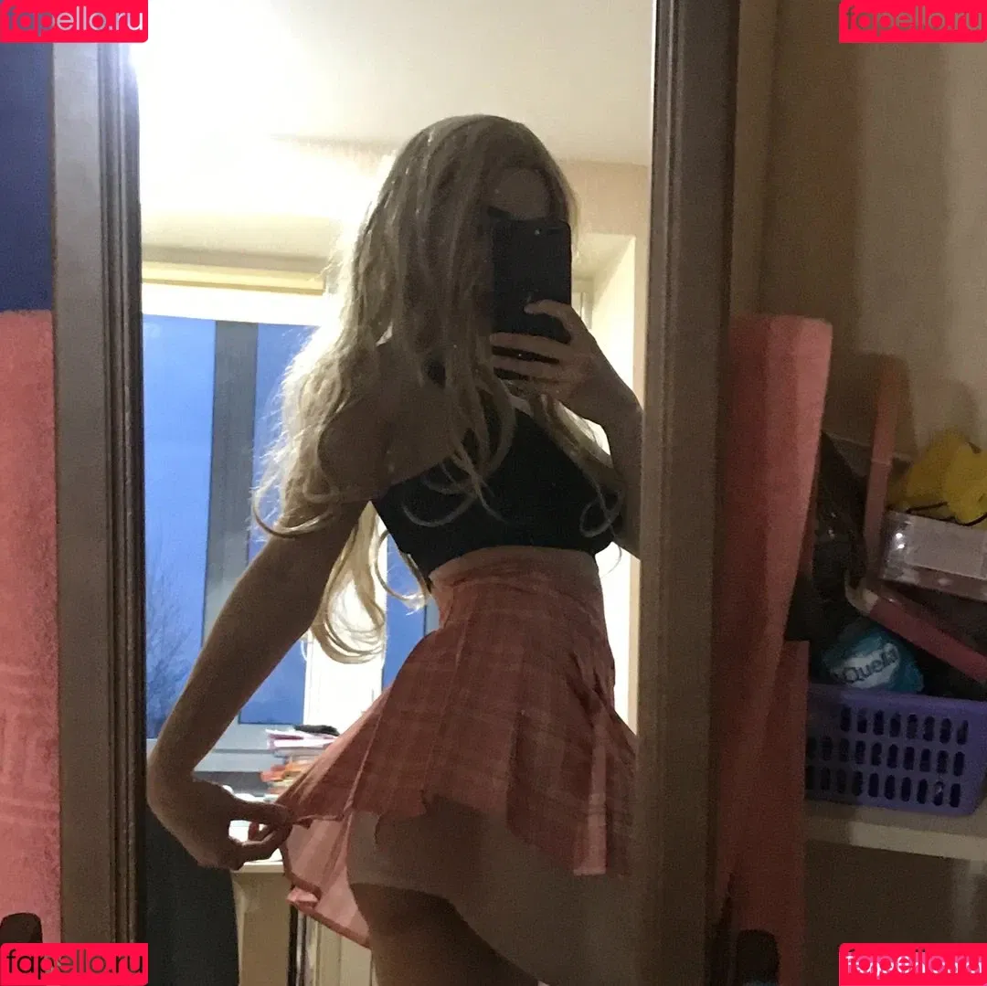 zzzaychonok Onlyfans Photo Gallery 
