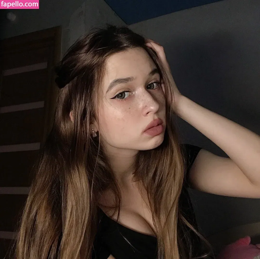 zzzaychonok Onlyfans Photo Gallery 